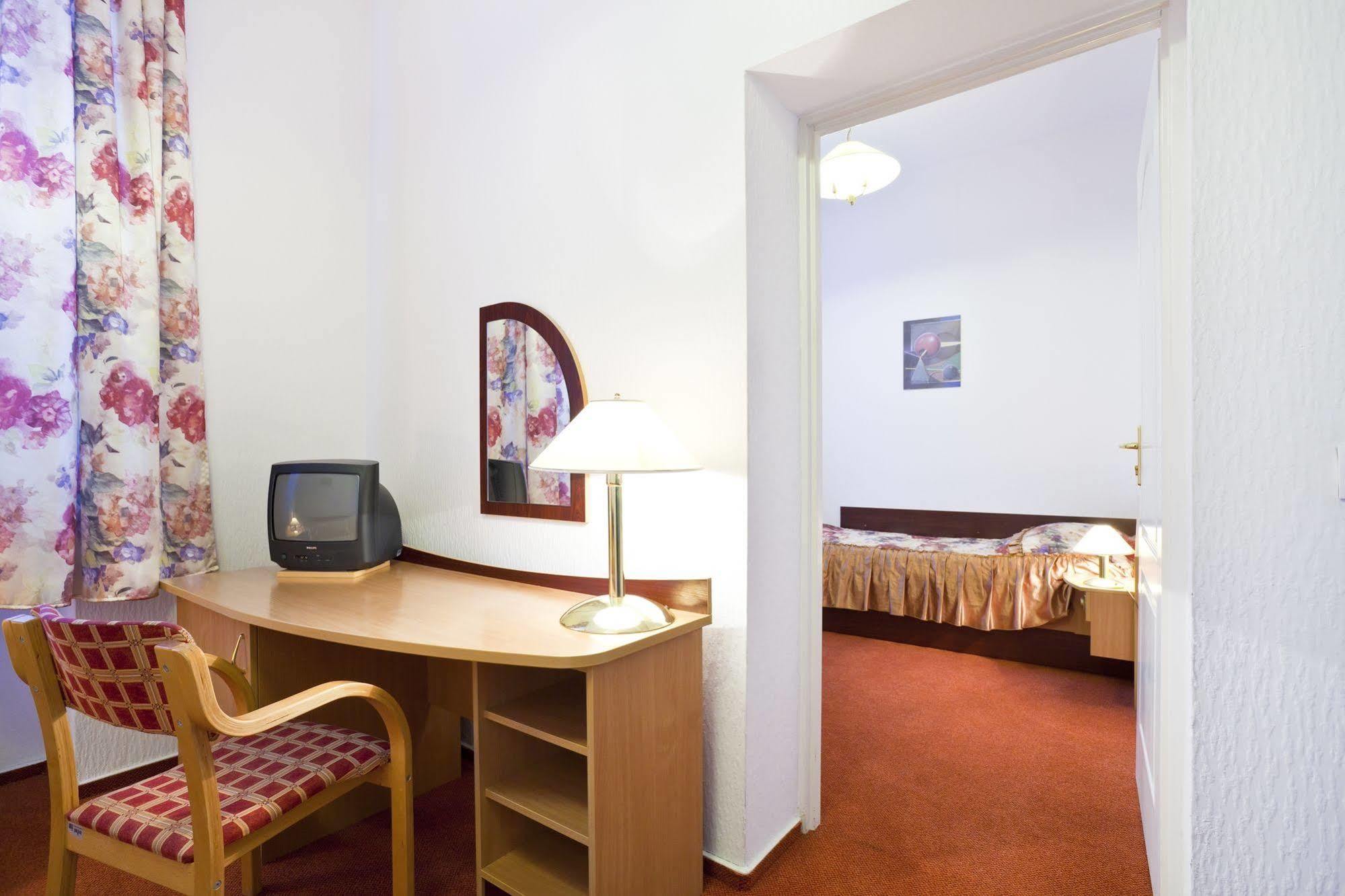 Aiden By Best Western Lodz エクステリア 写真